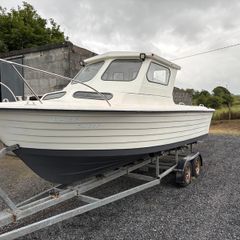 23ft Manxman cabin boat