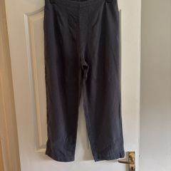 Grey Sahara London women's trousers size 4