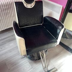 Salon chair/ Lash Chair