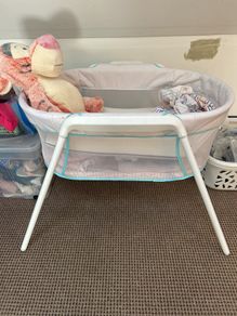 baby crib