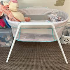 baby crib