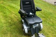 Electric wheelchair