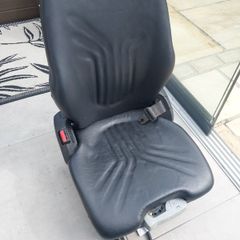 universal heavy machinery seat