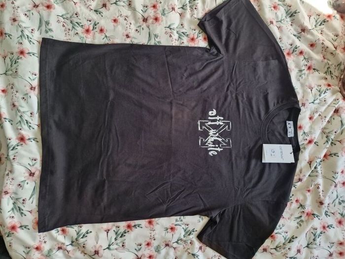 Off White t-shirt