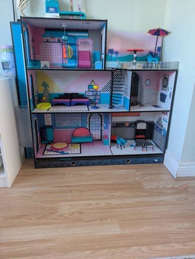 Lol doll house and barbie Doll house