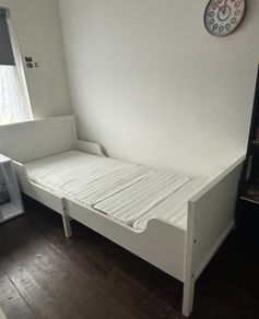 IKEA SUNDVIK extendable childrens bed and foam mattress good condition