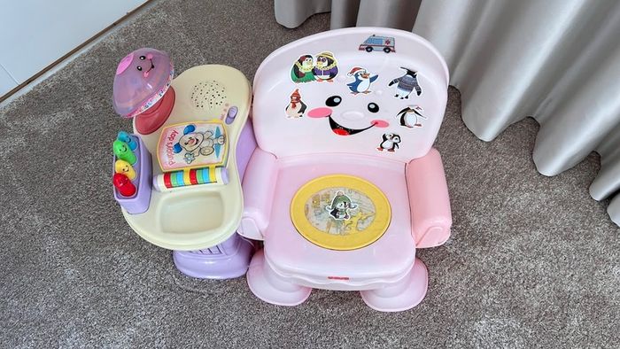 Fisher-Price Infant/Toddler Laugh & Learn Chair