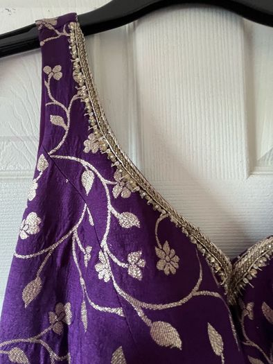 women Indian outfit