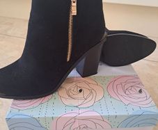 Zanni and Co Ladies Black Ankle Boots - New