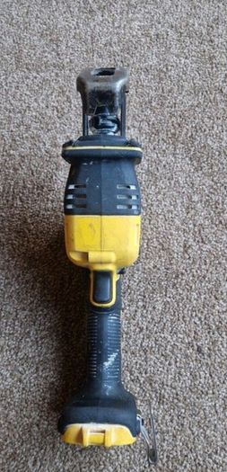 dewalt dcs369 reciprocating saw