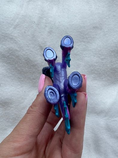 Hatchimals Pixies Riders Seastallion Glider Used Please look at the pictures