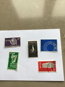 5 Irish definitive stamps