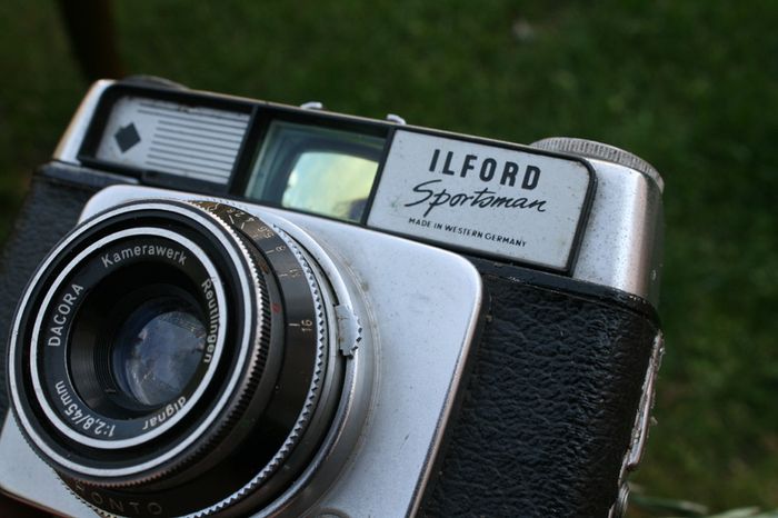 Vintage Retro Ilford Sportsman Dacora Dignette Camera with f2.8 Cassar 45mm Lens