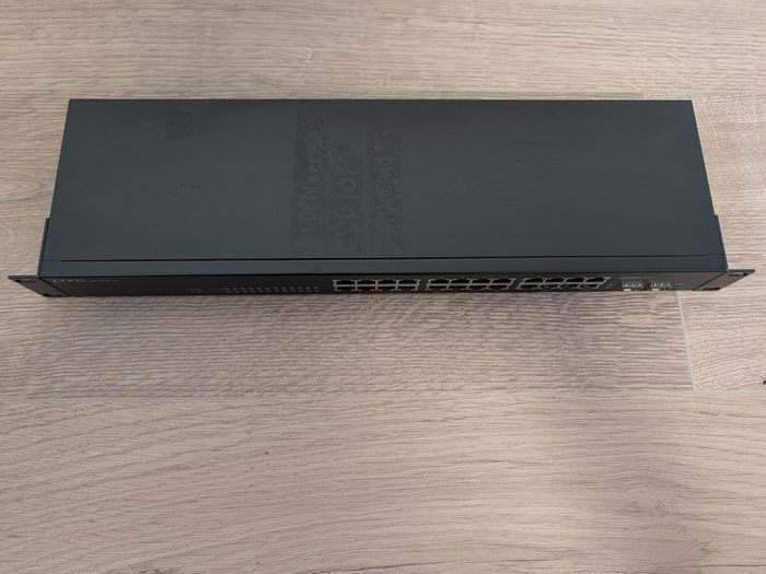 Switch, 24-Port, Gigabit Ethernet