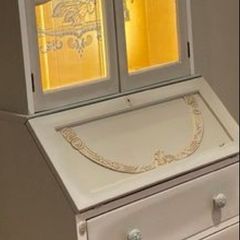 display cabinet