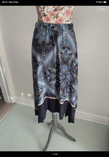 skirt paisley print asymmetrical hemline skirt H&M size small 10/12