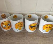 4 Emoji Mugs