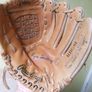 Old Rawlings Baseball Glove Image 3