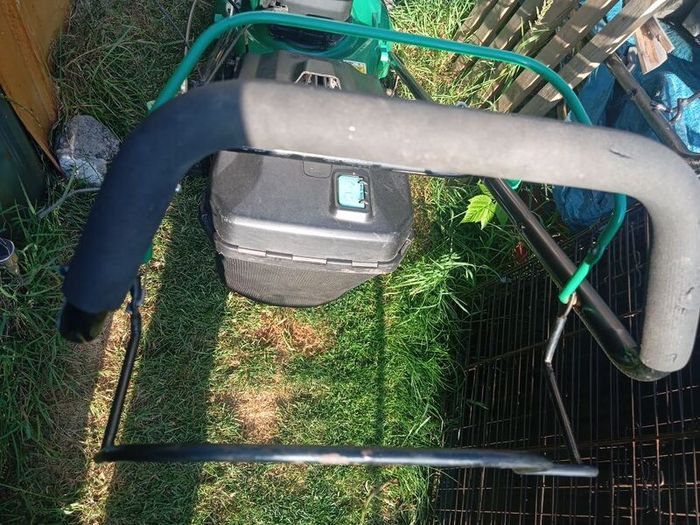 Gardenline selfdrive lawnmower