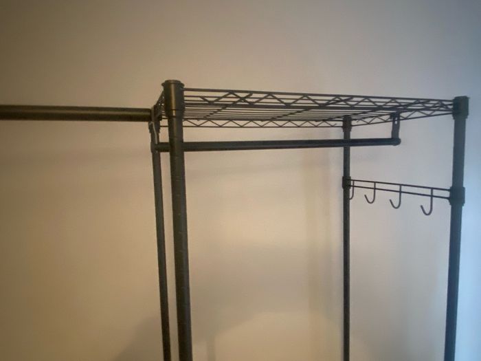 Expandable Heavy Duty Metal Closet Rack