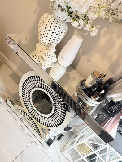 mirror