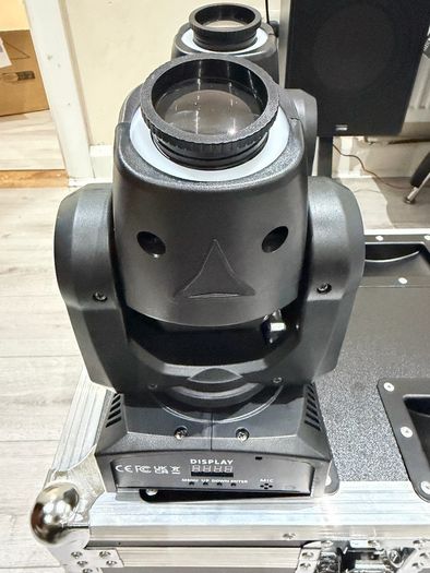 Moving head light and flight case new