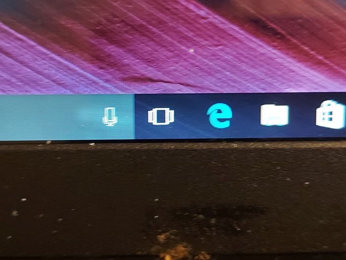 Asus Notebook PC, Model E203N, Intel Celeron CPU N3350, 1.1GHz, 2 GB Ram, 32GB Flash drive, windows 10, microsoft Edge, Chrome and VLC
