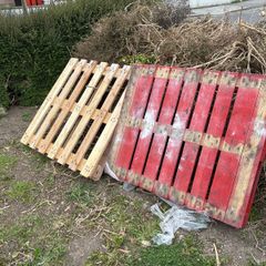 Pallets x 2. FREE