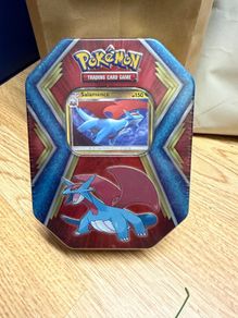 Pokemon Salamence Tin