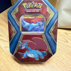 Pokemon Salamence Tin