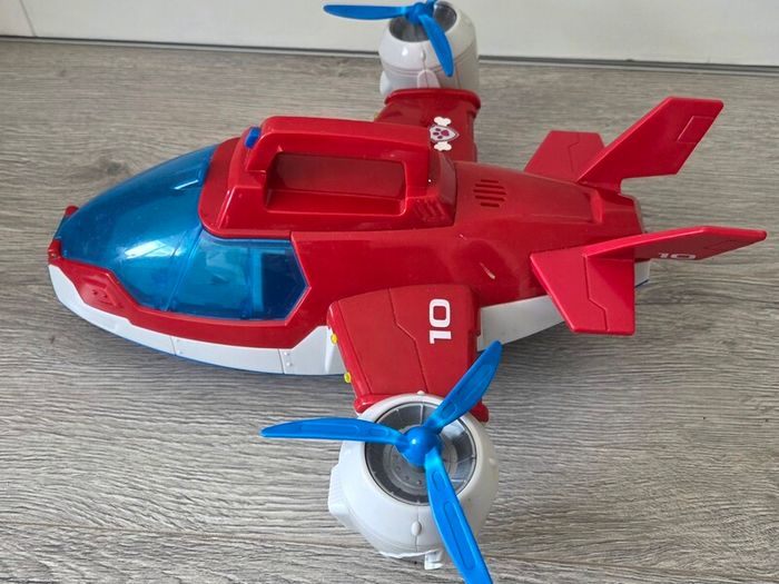 Paw Patrol ( Tower, Vehicles, Mini Vehicles, Characters) plus FREE Air Rescue Patroller and Paw Patroller