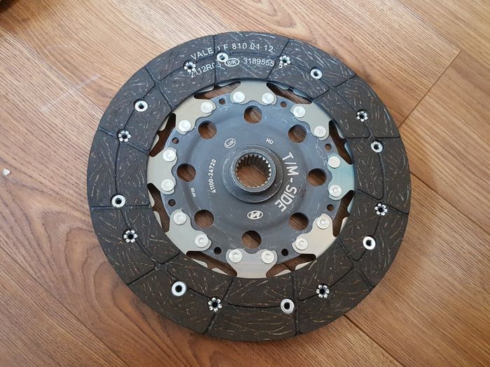 2.0 CRDi Complete clutch kit with dual mass flywheel KIA Sportage Carens II III Ceed Magentis HYUNDAI i30 Tucson Sonata