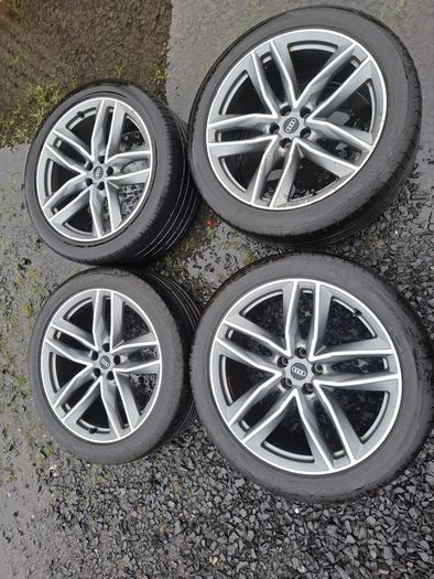 21" Genuine Audi Q7 S Line Alloys with tyres