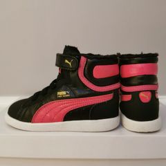 Girl's PUMA shoes size UK 7 (worn)