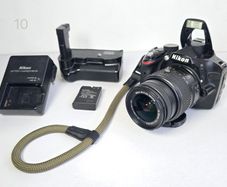 Nikon D3200 +18-55mm