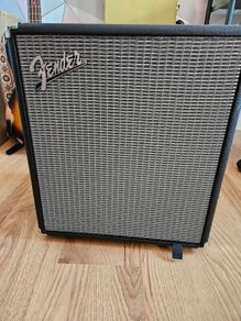 Fender Rumble 100 V3 Bass Combo