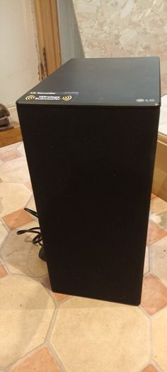 LG Soundbar with Meridian and Wireless Subwoofer