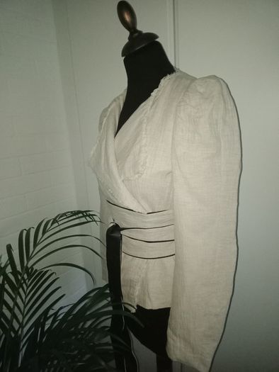 Zara  linen jacket with wide belt size L 10 -12