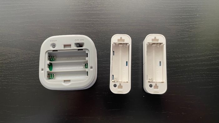 Smart Home Starter Kit - 8pc Bundle (Smart Bulbs, Plugs & Sensors)