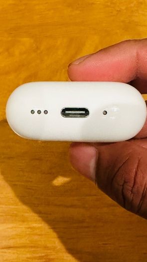 Genuine Apple Airpods 4 Charging Case