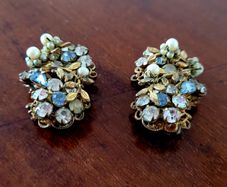 Vintage "Robert" filigree clip on earrings