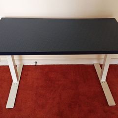Desk, adjustable height