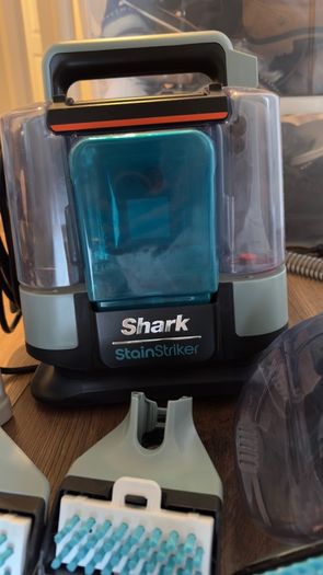 Shark Stain Striker Portable