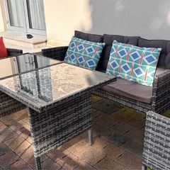 7/8 Seat outdoor seating