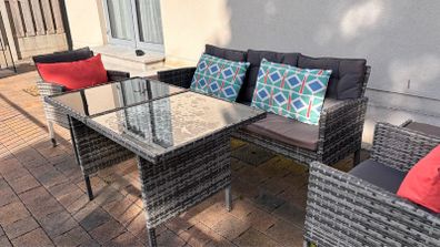 7/8 Seat outdoor seating