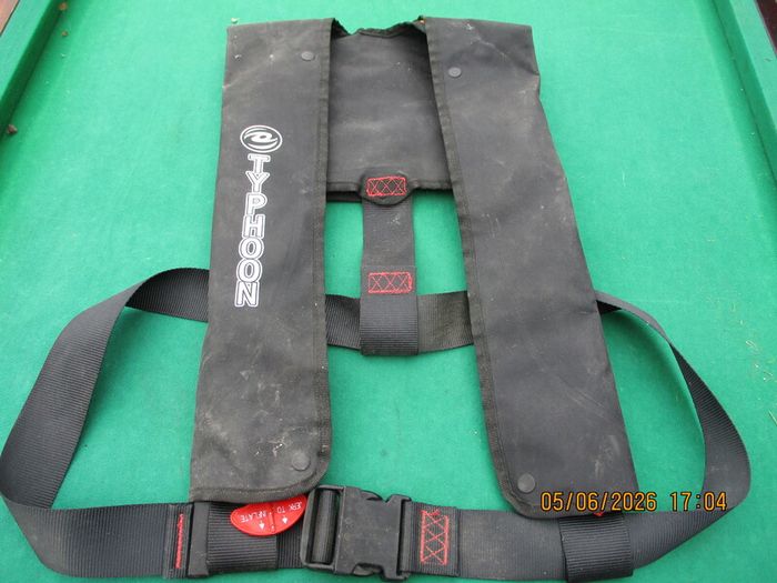 Adult Self Inflating Life Vest