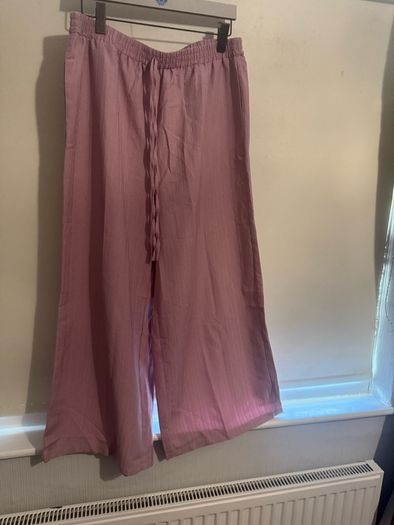 Brand new Shein Curve loose fit summer pants size 1 X / UK20/22 Free post