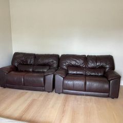 2 x Couches, Free