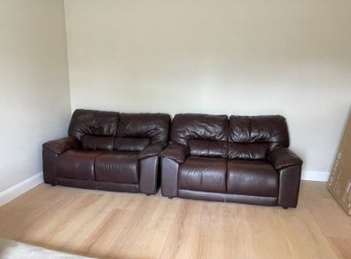 2 x Couches, Free