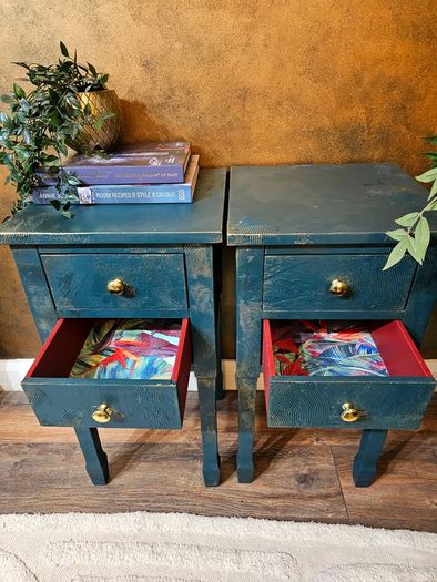 Bedside lockers